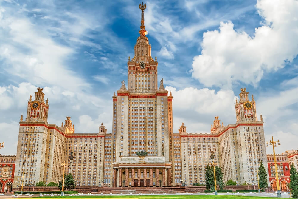 В России началась приёмная кампания в вузы